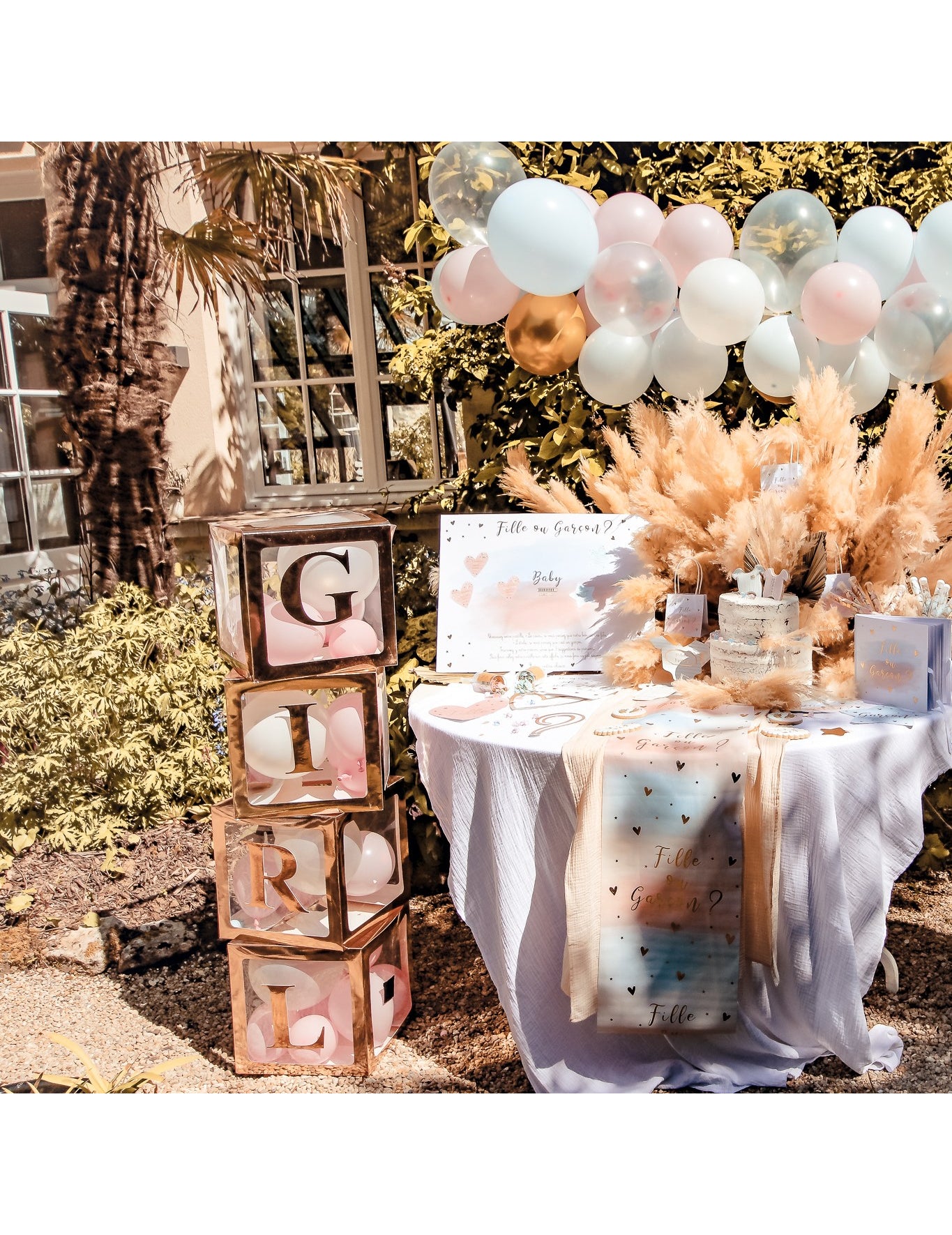 Lányos matricák arany betűkkel, 15 cm fémes