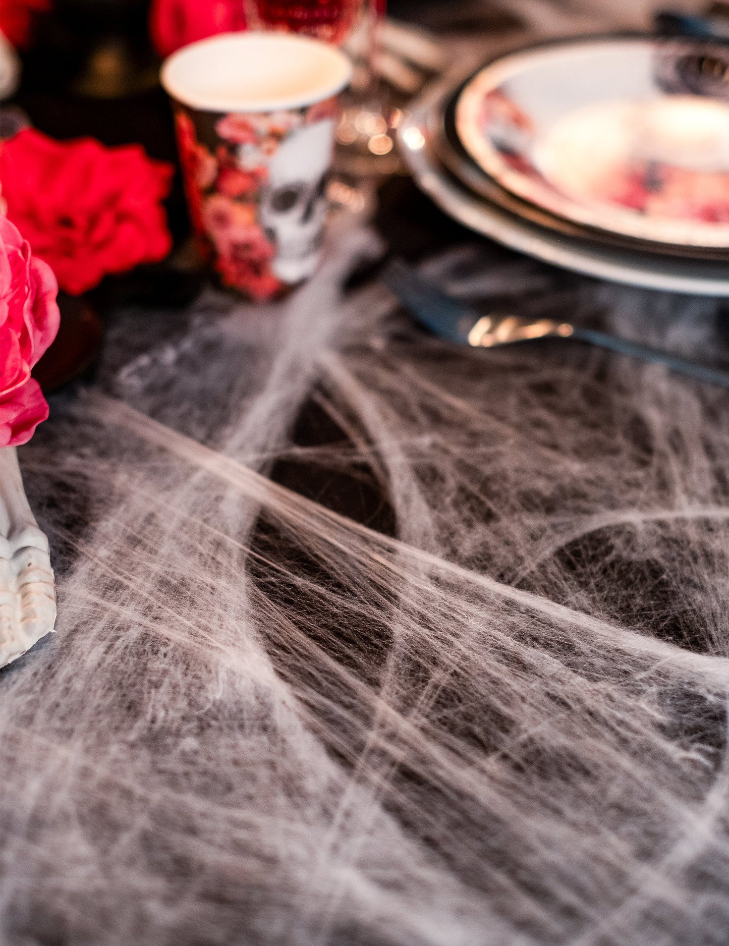 Fehér pókháló pókokkal 100 G Halloween