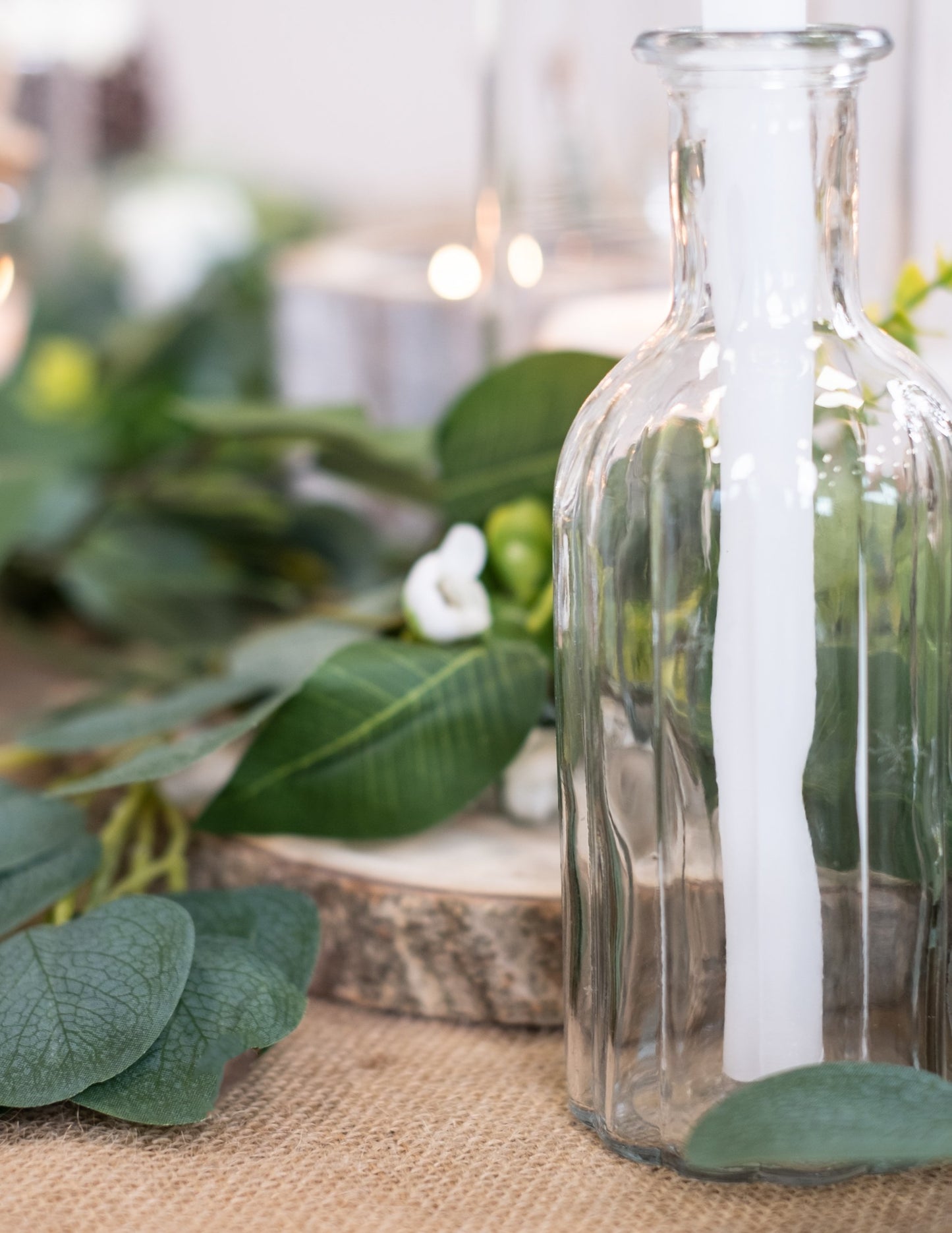 Üvegváza 19 cm átlátszó a díszítéshez