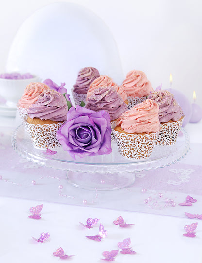 10 fehér csipkés cupcake szegély 5,5 x 8,5 cm, esküvői dekorációk