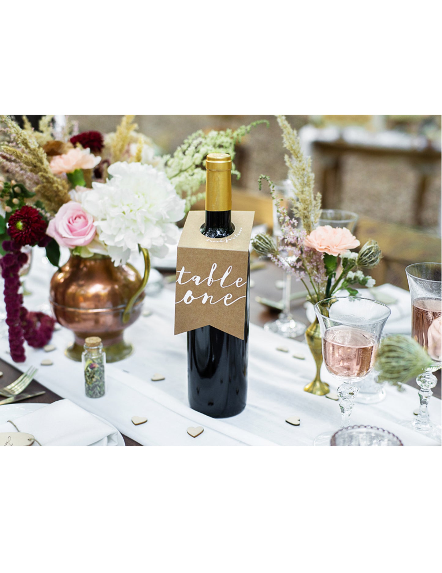 10 db kraftpapír asztali jelölő üvegekhez, fehér számokkal