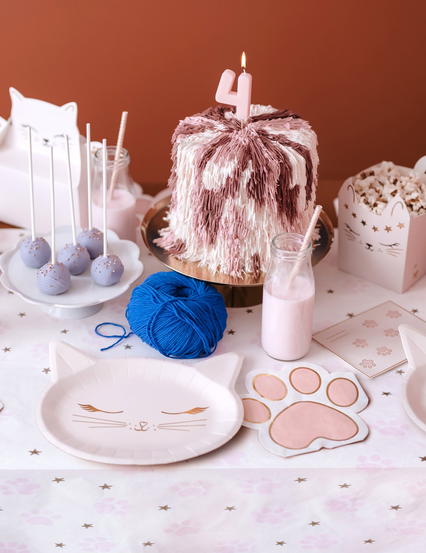 12 pasztellrózsaszín és arany macskamancs papírszalvéta