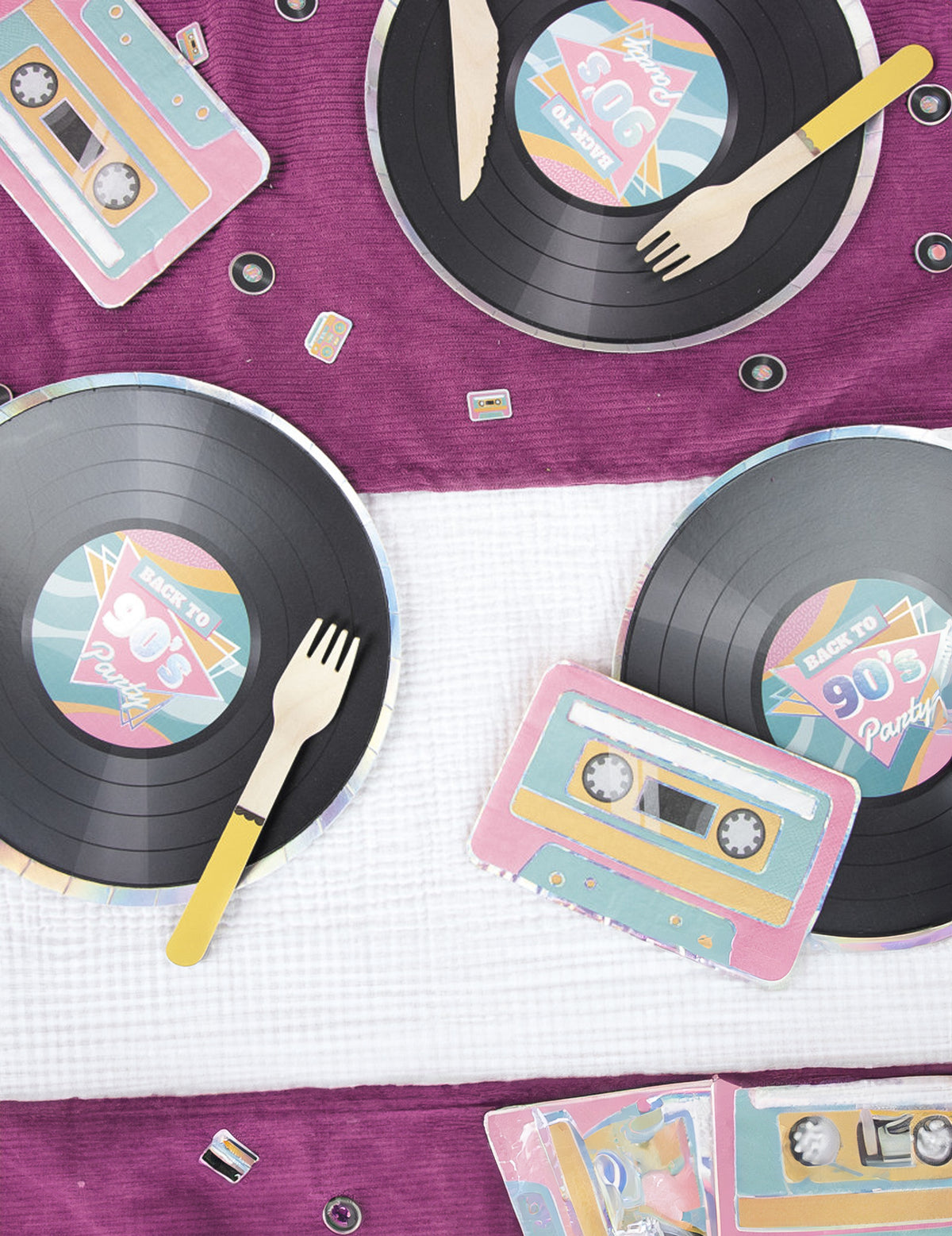 Mise en scène des serviettes en papier cassettes rétro années 90