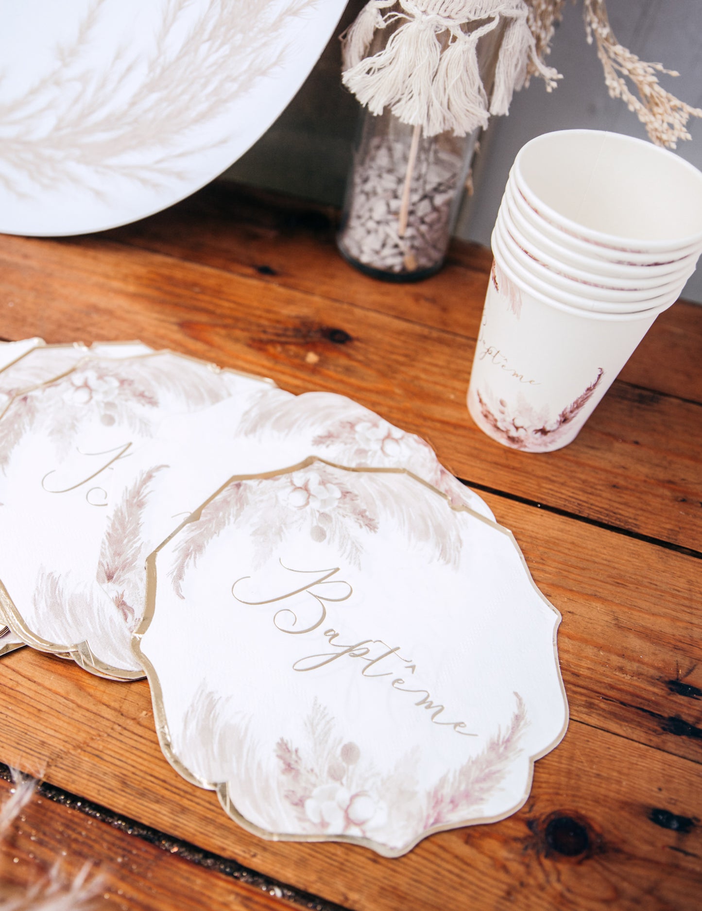 16 papír keresztelőszalvéta pampafű és pamutvirág mintával, 32 x 32 cm cm aranysárga