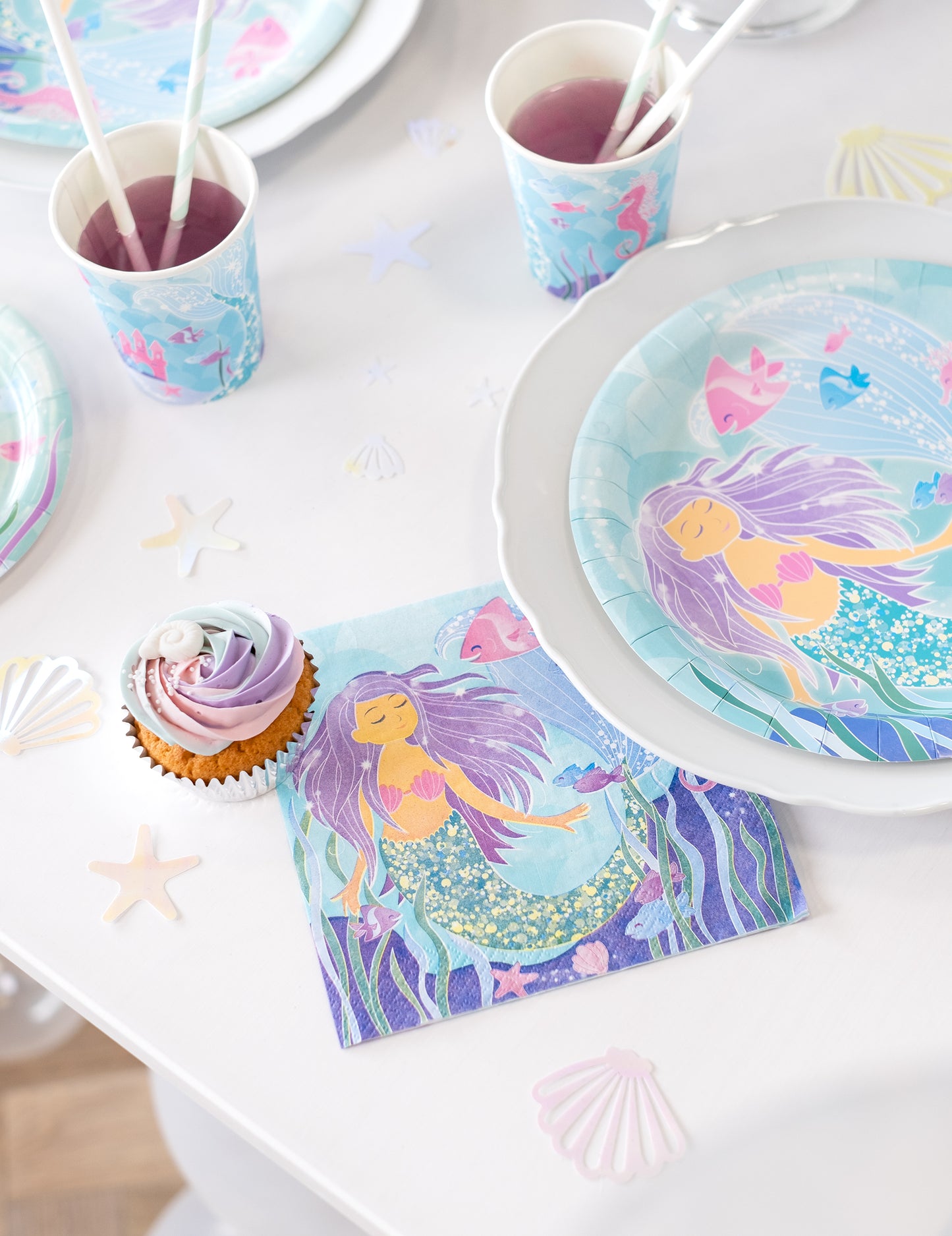 16 db csinos, csillogó sellőmintás papírszalvéta, 33 x 33 cm cm