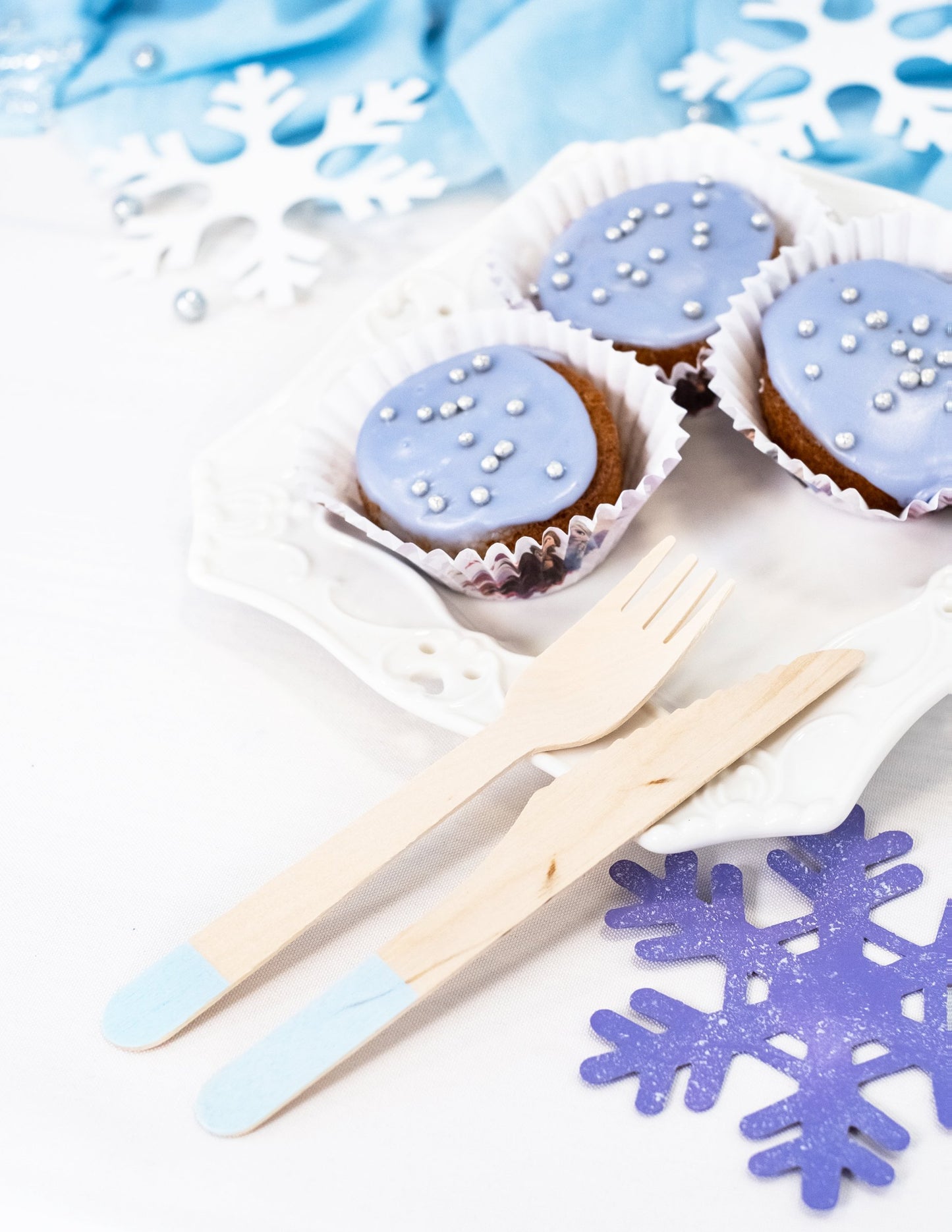 18 égkék fa teríték 16 cm, parti házvezetőnő