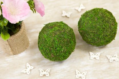 2 golyó természetes zöld moha 7 cm asztaldísz