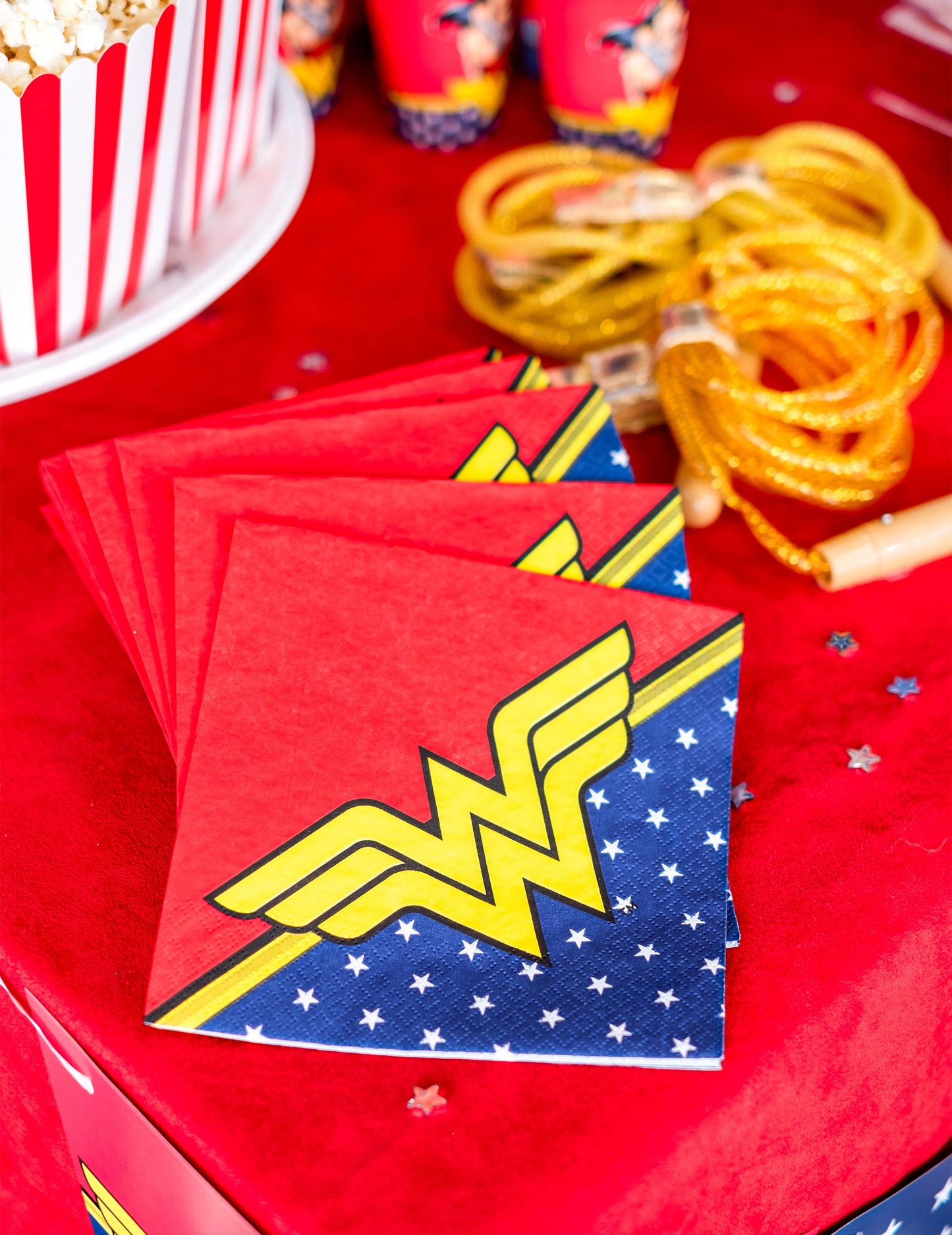 20 Wonder Woman Paper Törölköző 33 x 33 cm