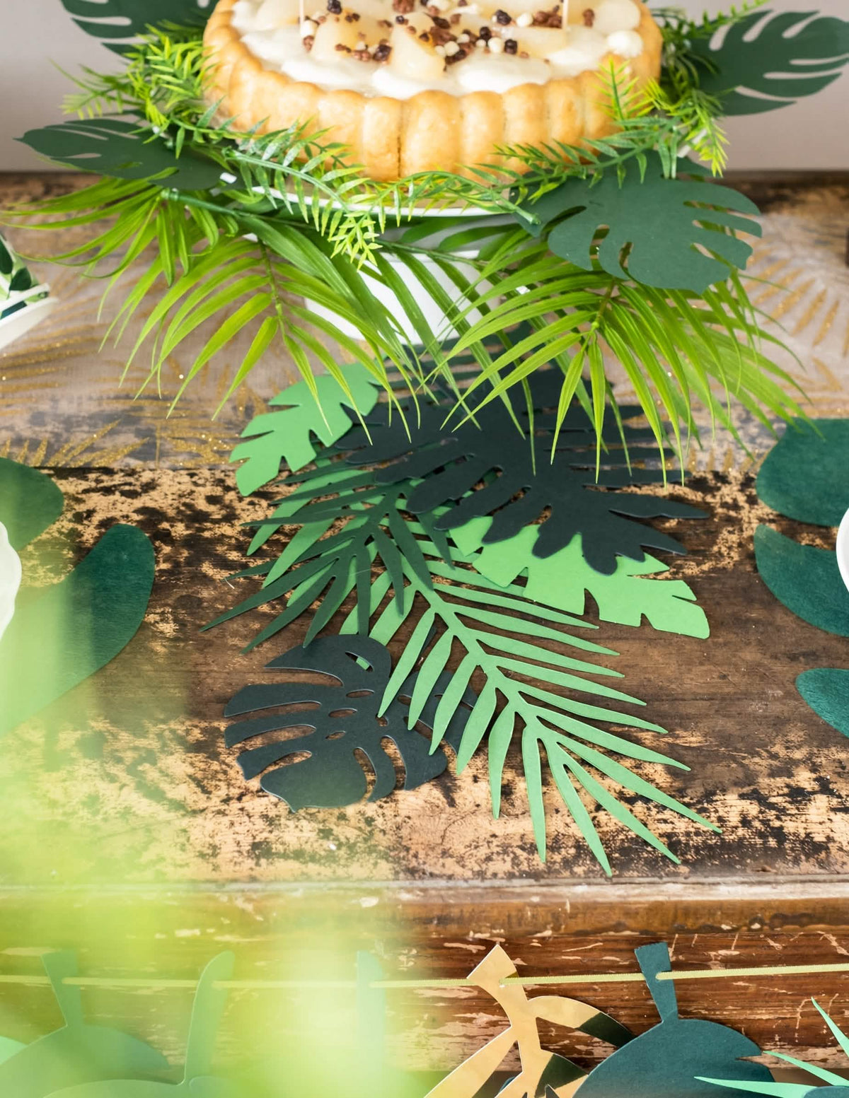 A hawaii trópusi levelek különböző formáinak részletei dekorációhoz