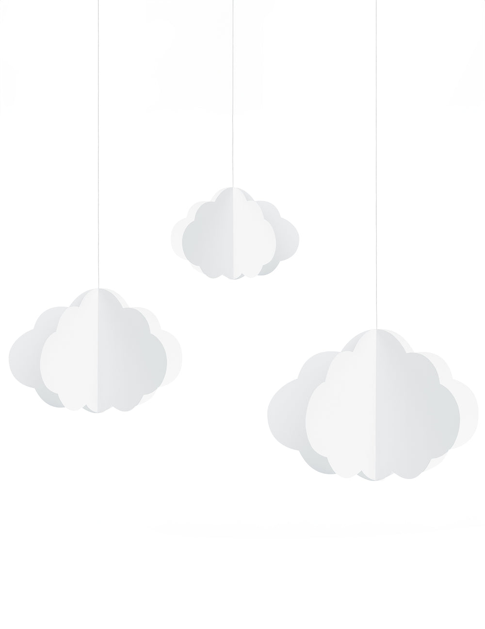 3 nuages en carton à suspendre pour décoration blancs