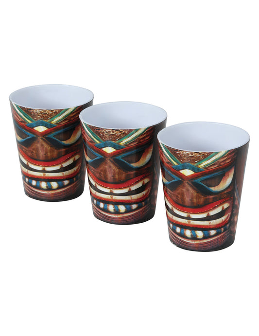 Vue de trois verres à shooter tiki Hawaï