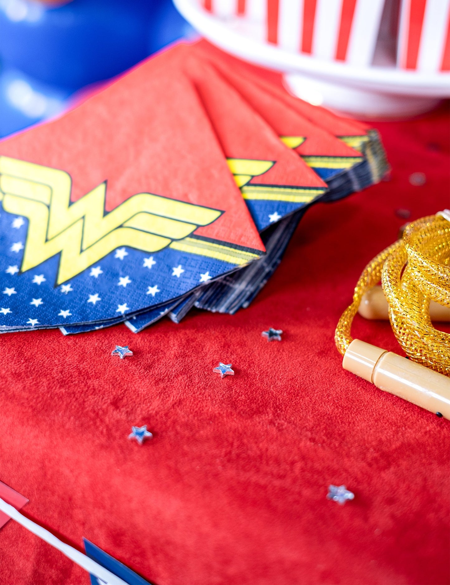 48 ezüst tükörcsillag 1 cm asztali konfetti