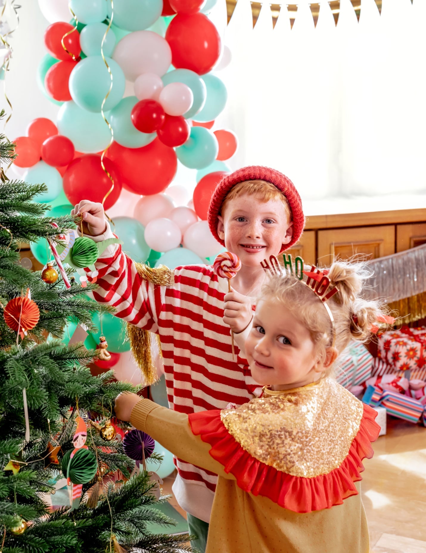 Mise en situation des décorations de sapin personnages de Noël