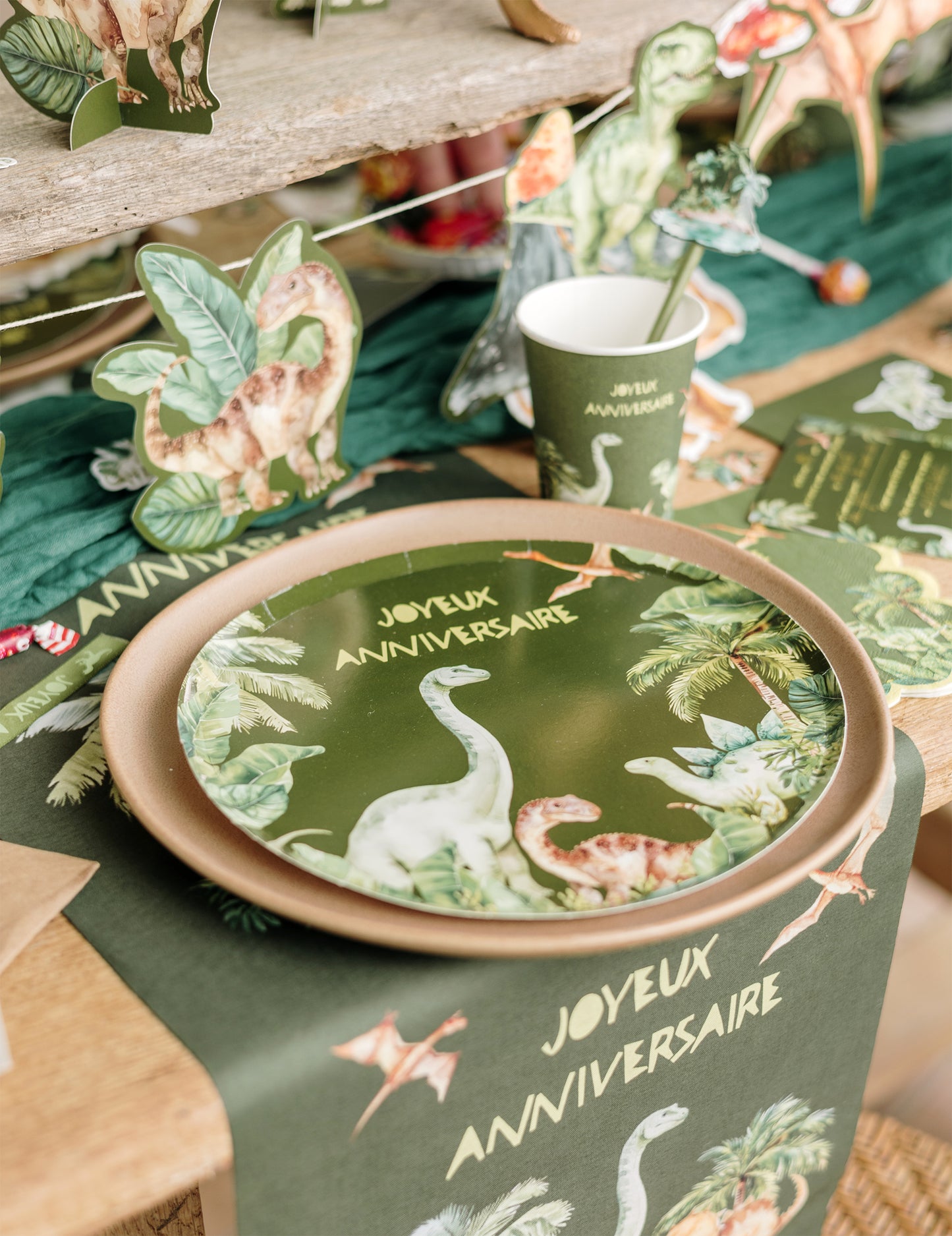 6 dinoszaurusz tányér, boldog születésnapot 23 cm karton
