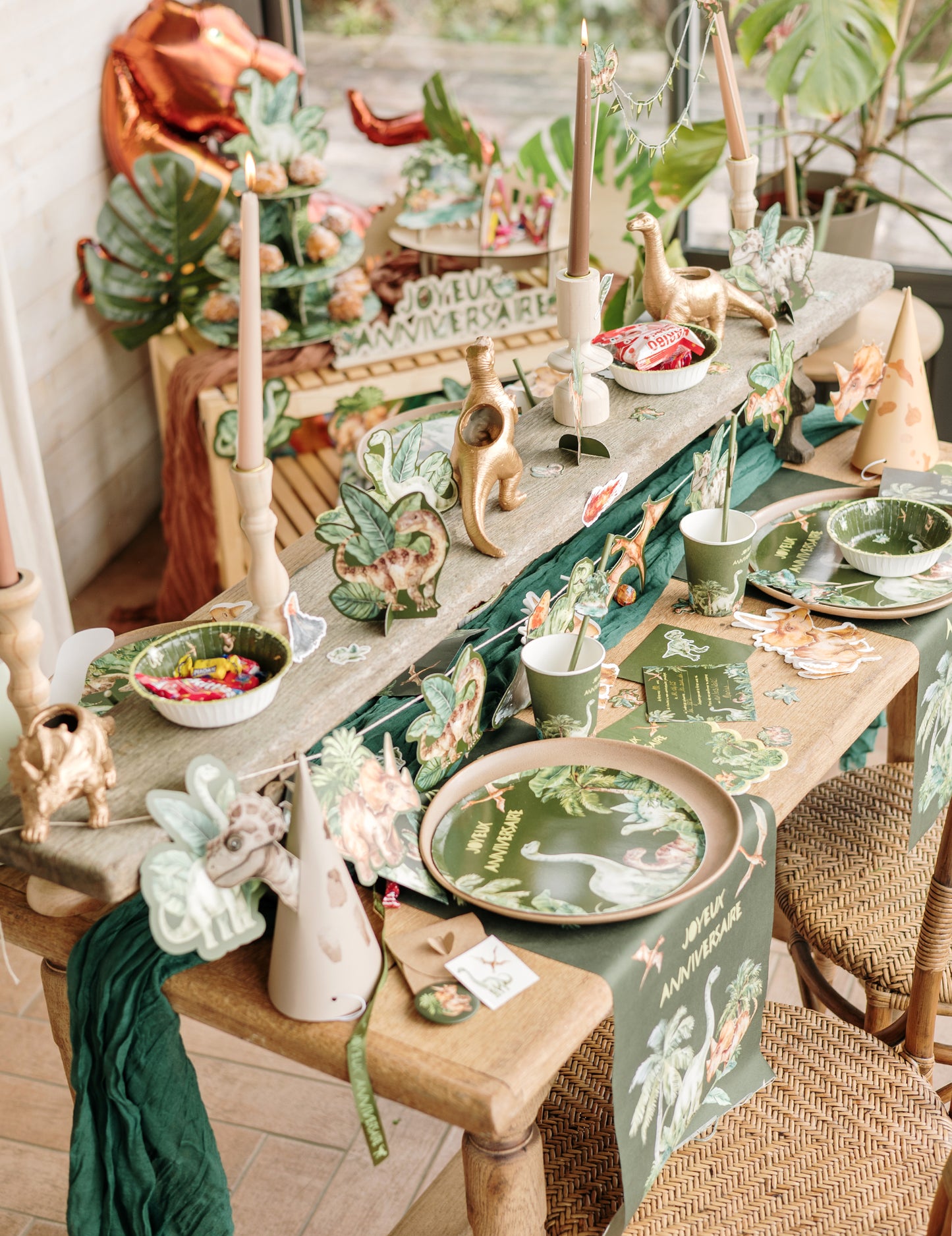 6 dinoszaurusz tányér, boldog születésnapot 23 cm karton