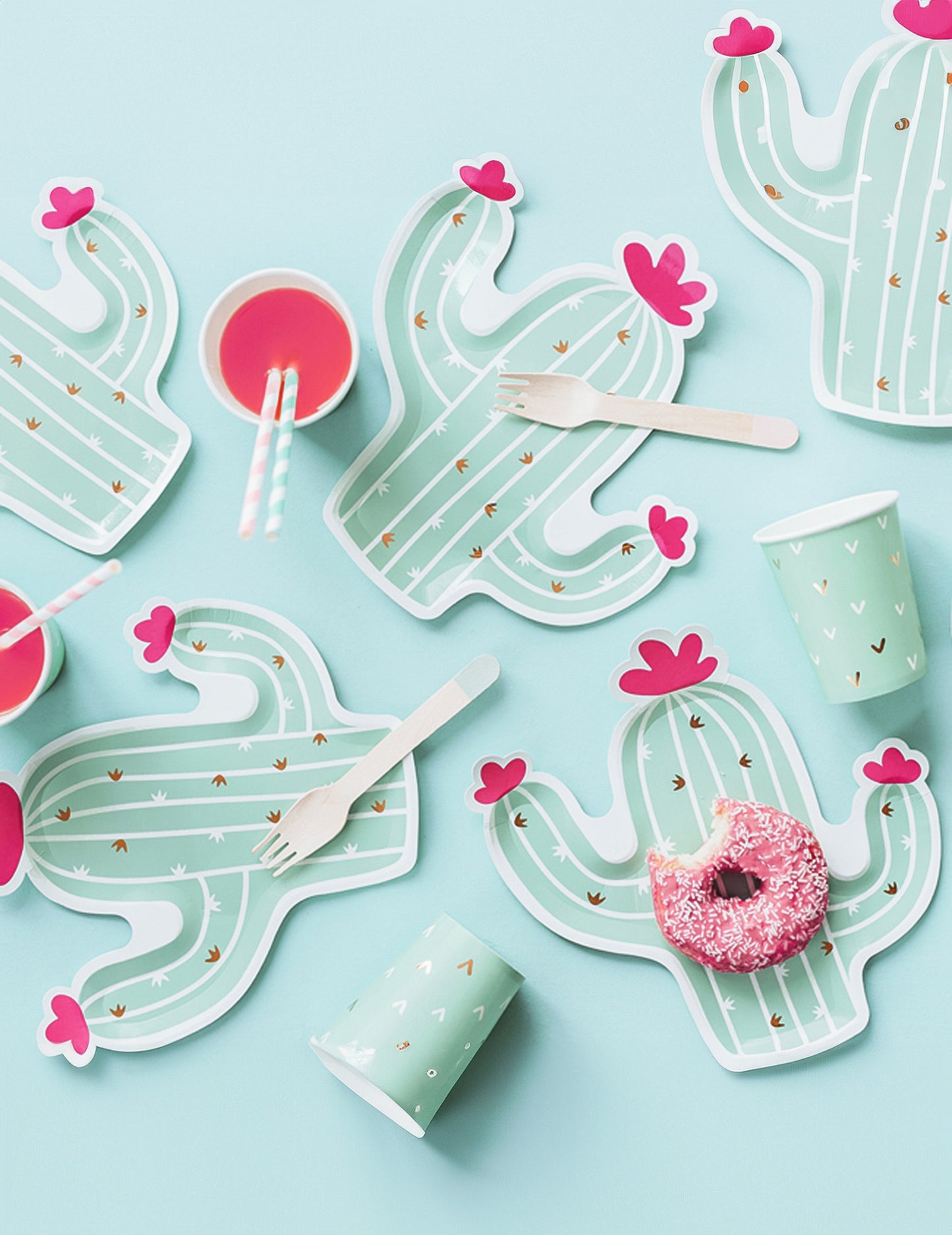 6 kaktusz alakú kartontányér menta, fukszia és arany színben, 23 x 24 cm