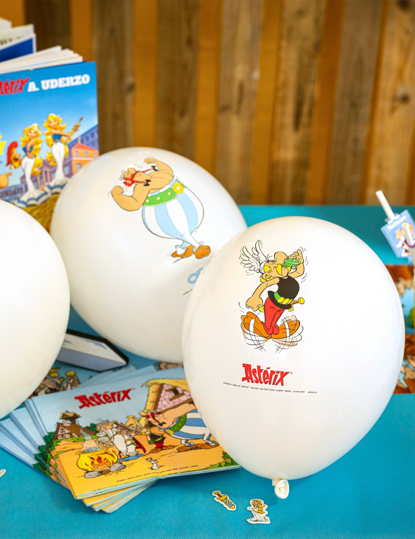 6 latex léggömb Asterix 27 cm