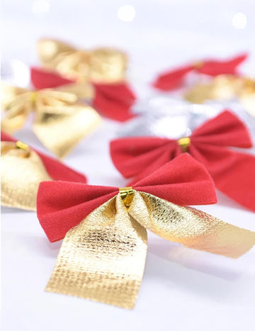 6 öntapadós masni piros és arany bársonyból 7 cm karácsonyra