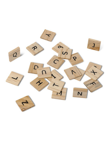 60 fa ábécé betű, Scrabble stílus 2 cm asztaldíszítéshez