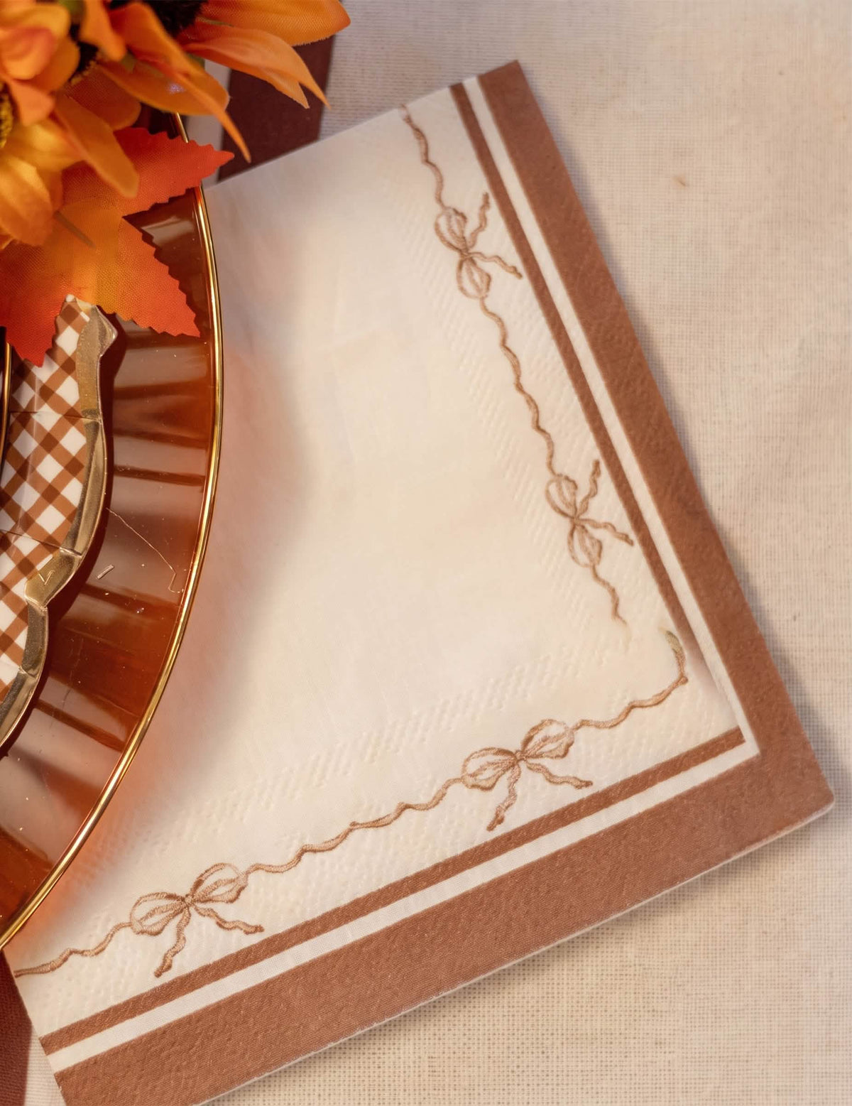 8 db Cottage Living papírtányér 23 cm