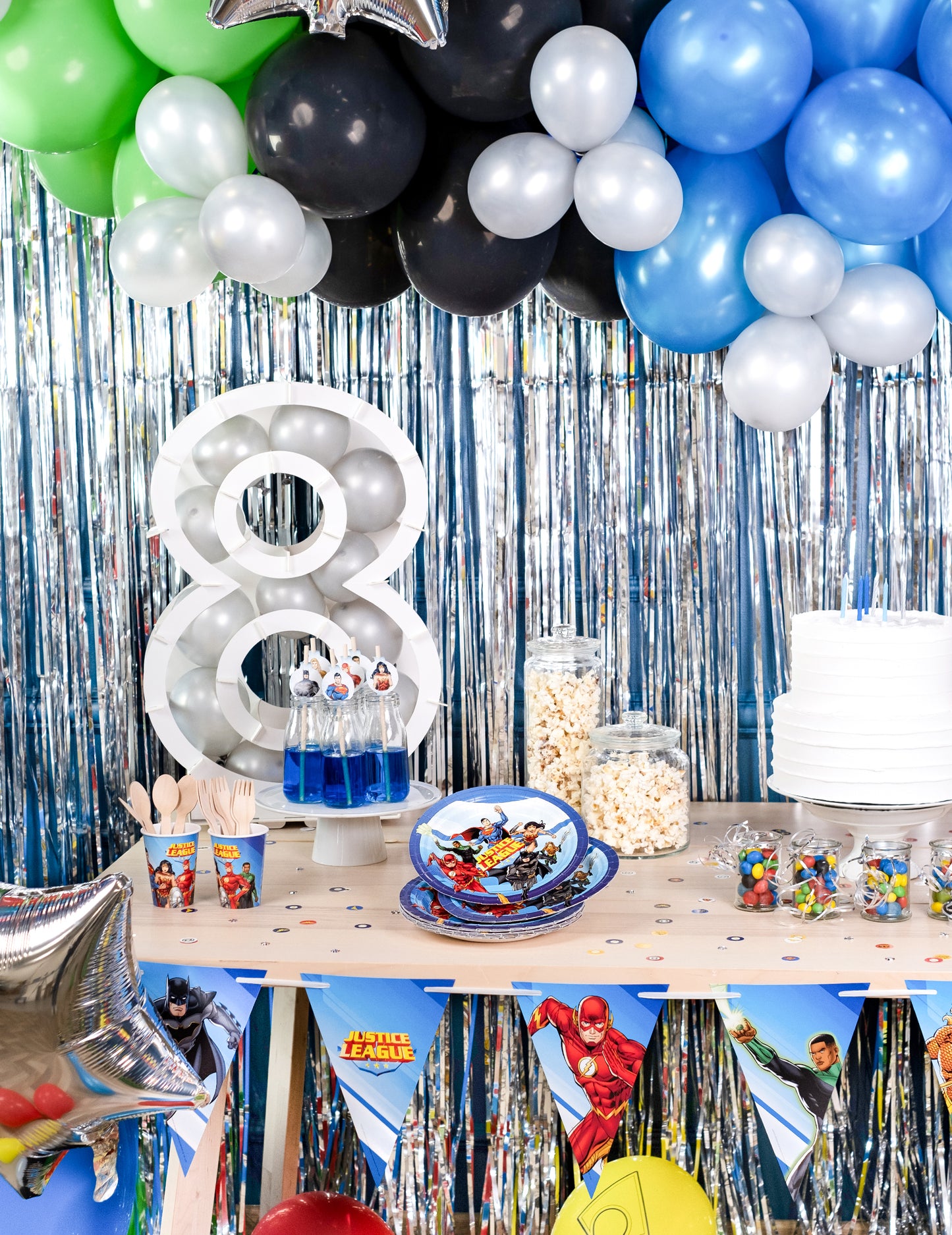 8 kartonlemez Igazságügyi Liga 23 cm