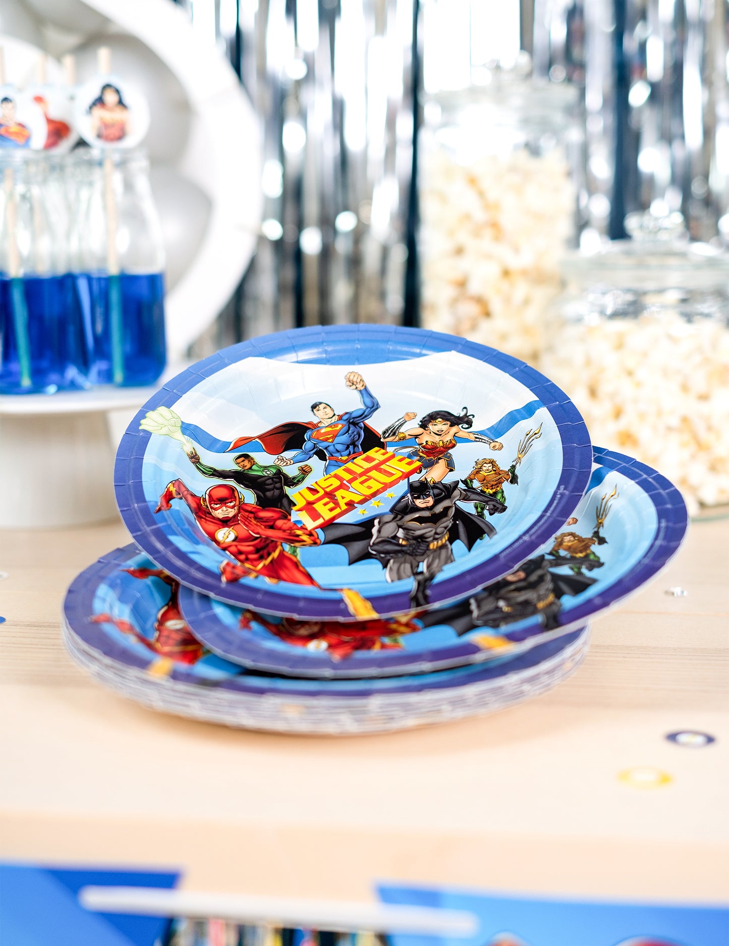 8 kartonlemez Igazságügyi Liga 23 cm