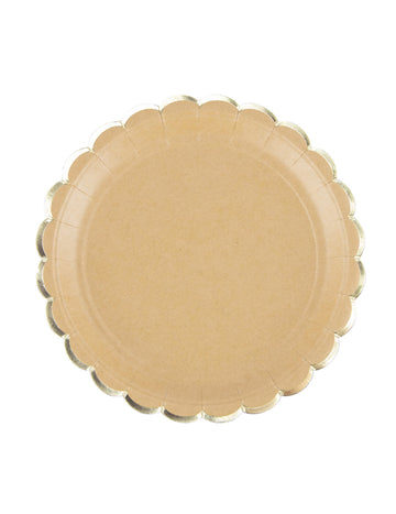 8 db kraft és arany kagylómintás kartontányér, 23 cm