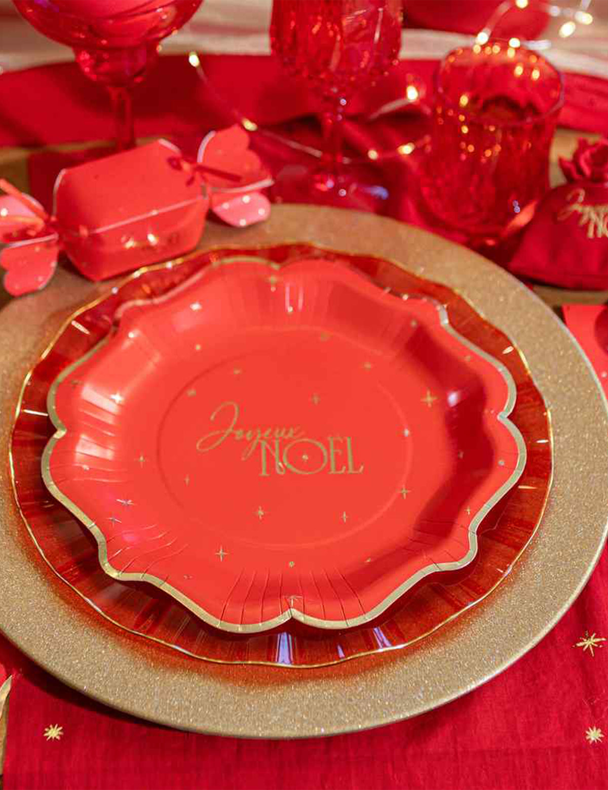 8 assiettes Joyeux Noël L'Intemporel rouge et or 23 cm