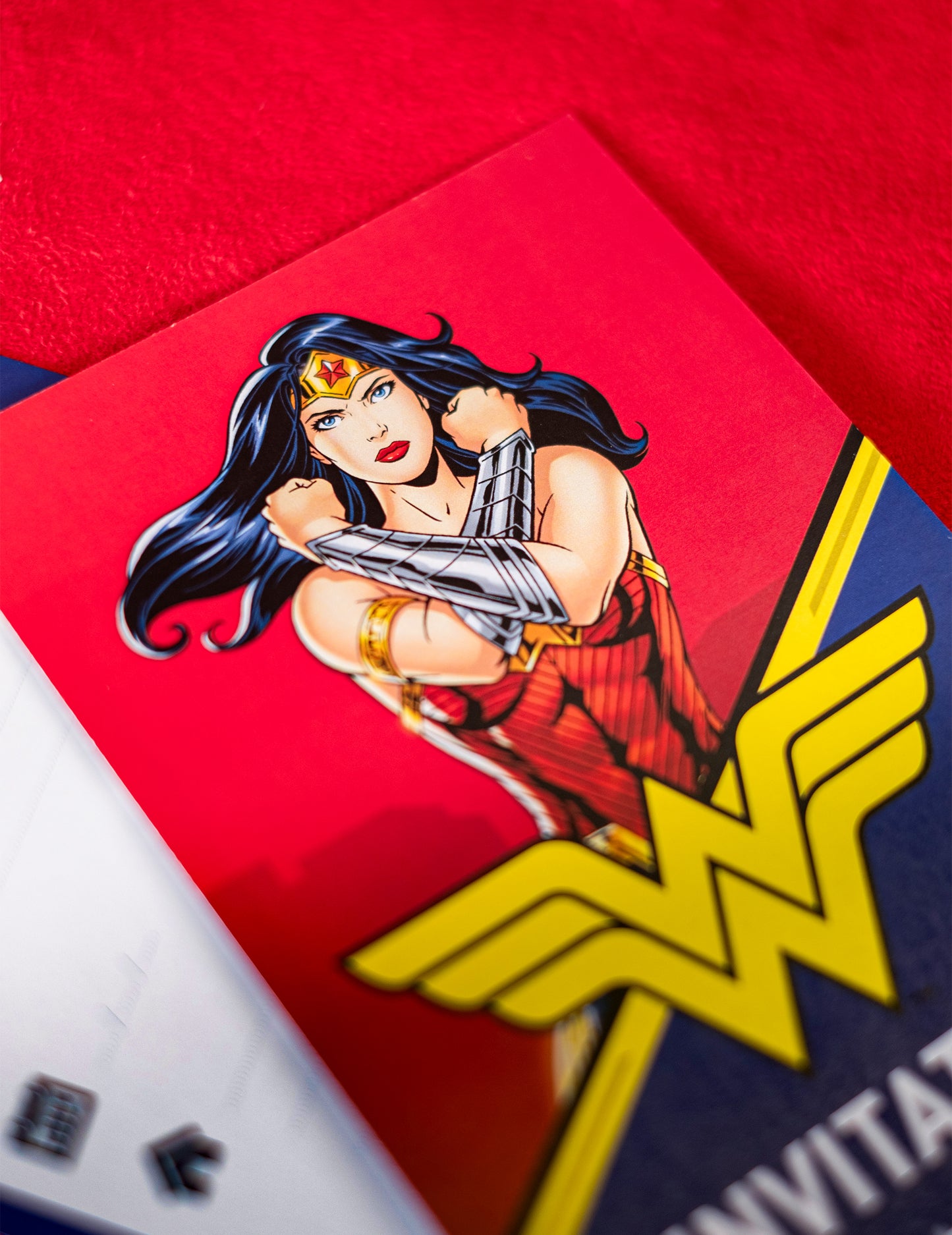 8 db Wonder Woman™ meghívókártya borítékokkal, 10x16 cm