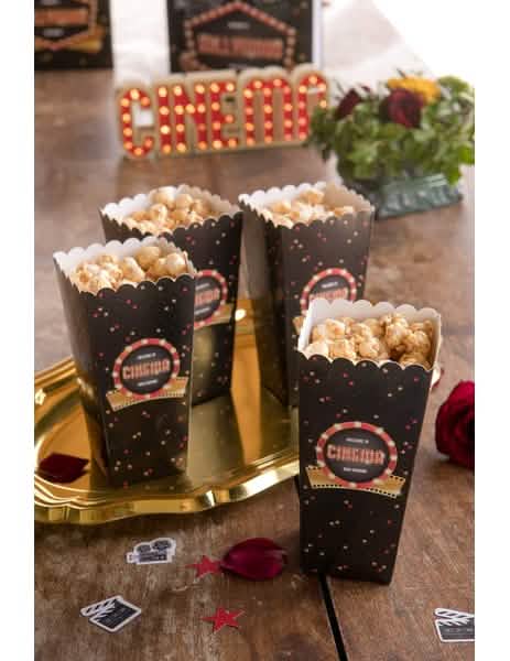 Mise en situation des cornets à popcorn en carton Hollywood