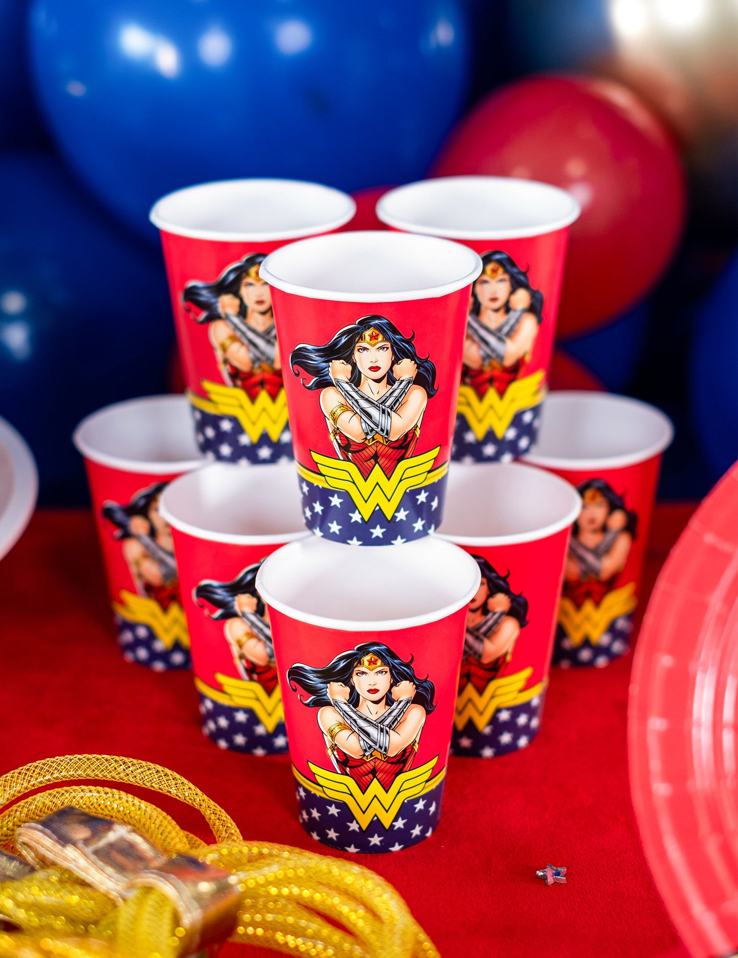 8 db Wonder Woman™ 210 ml-es papírpohár
