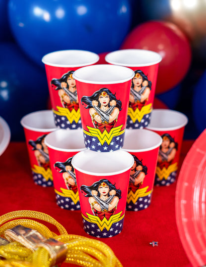 8 db Wonder Woman™ 210 ml-es papírpohár
