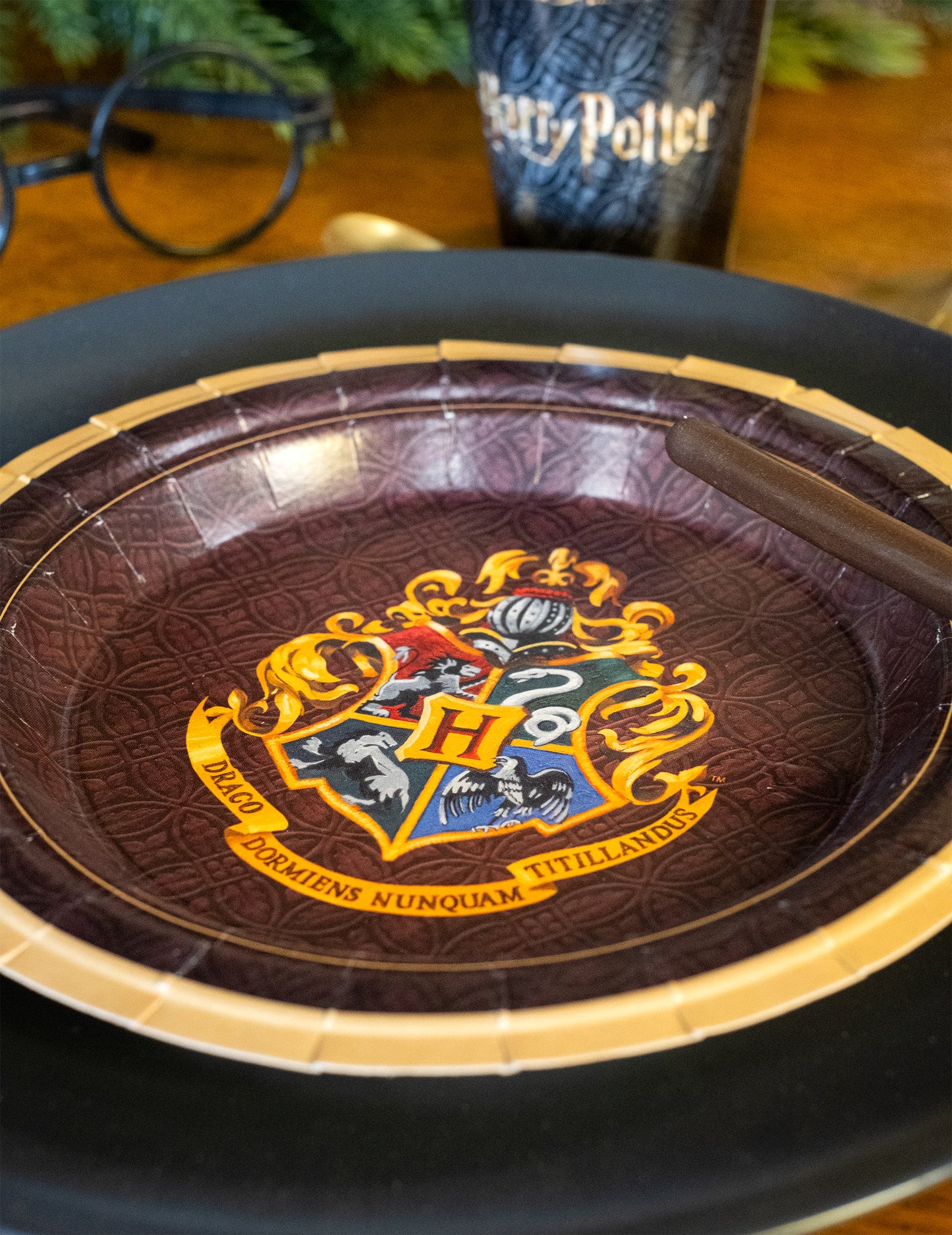 8 kis kartondalapi tányér Harry Potter 18 cm