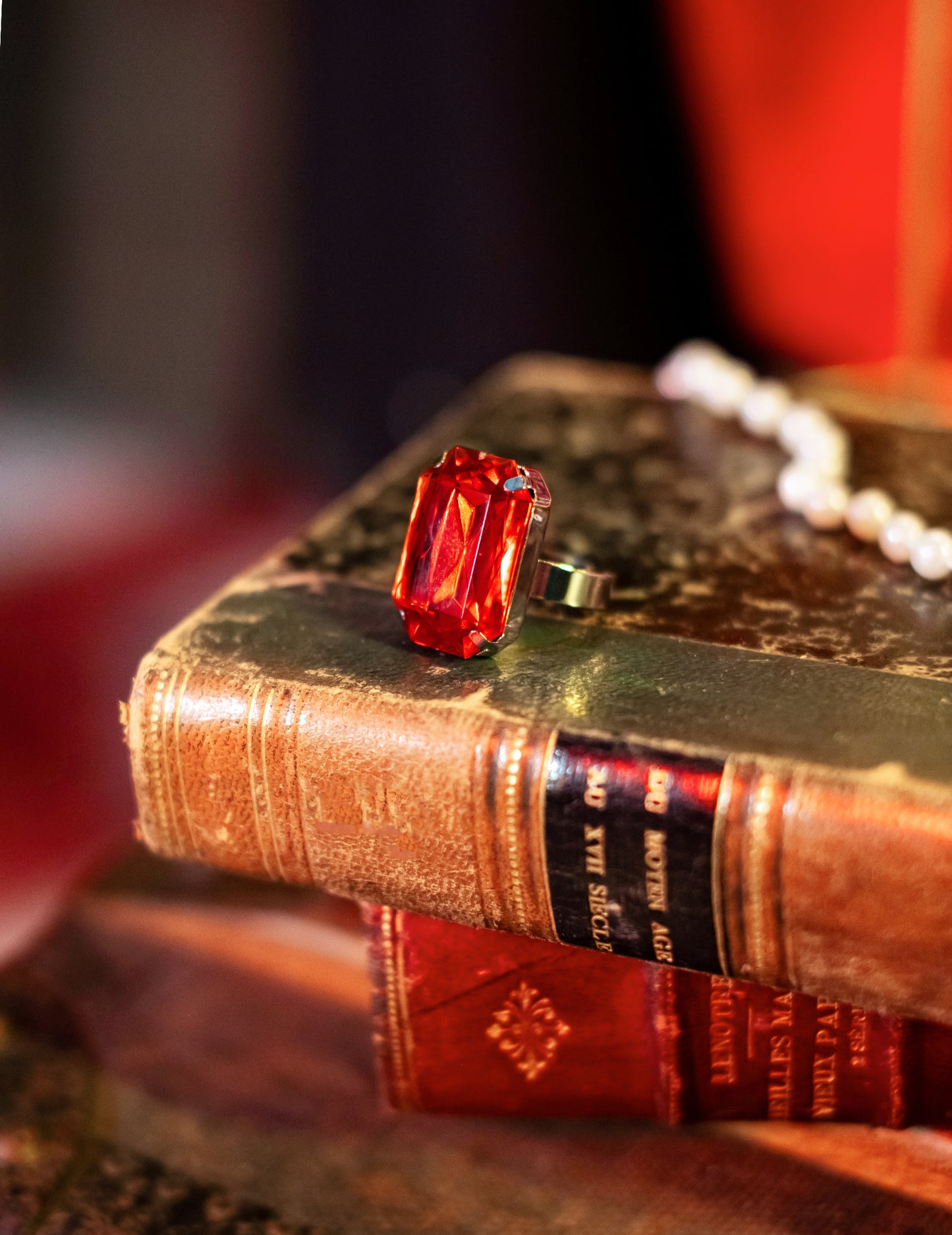 Halloween vörös kőgyűrű