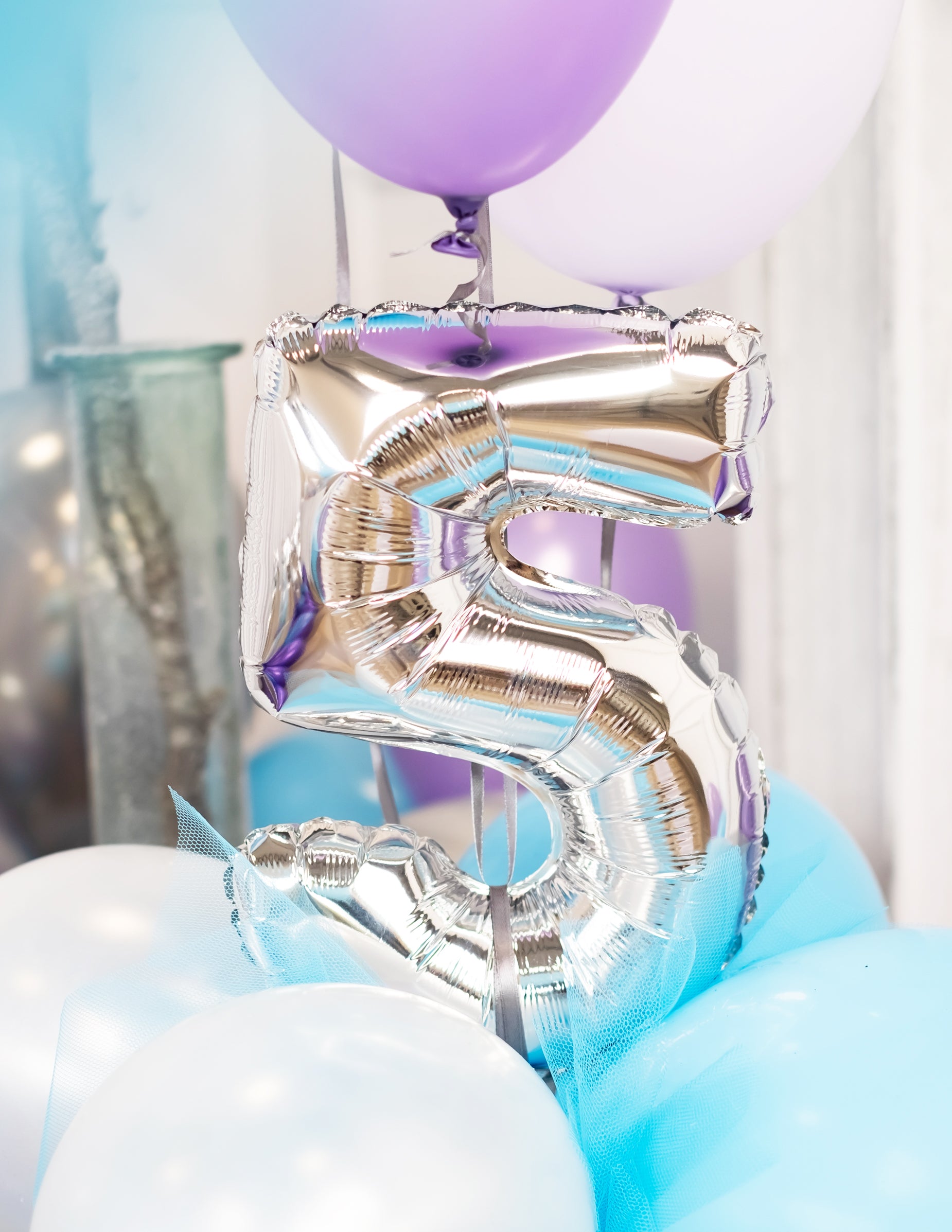 Zoom sur le chiffre 5 du ballon aluminium chiffre pour fête