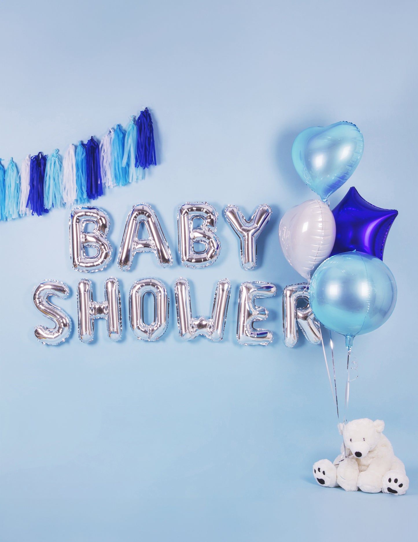 Mise en situation du ballon aluminium coeur pour décoration bleu clair