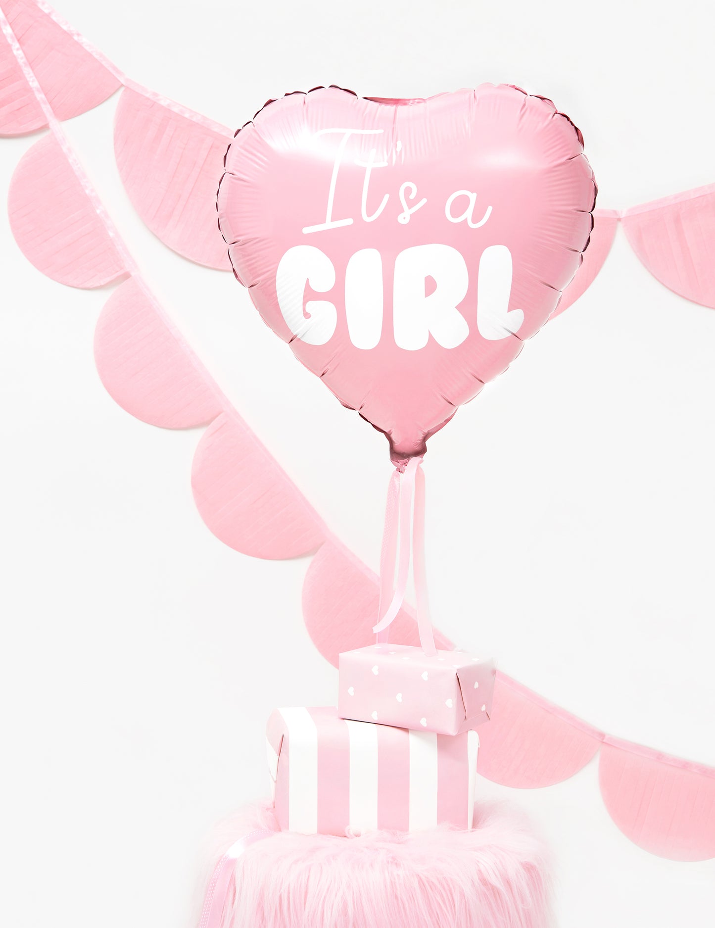 Rózsaszín szív alakú fólia lufi, "Itt a girl 45" cm babaváró bulira