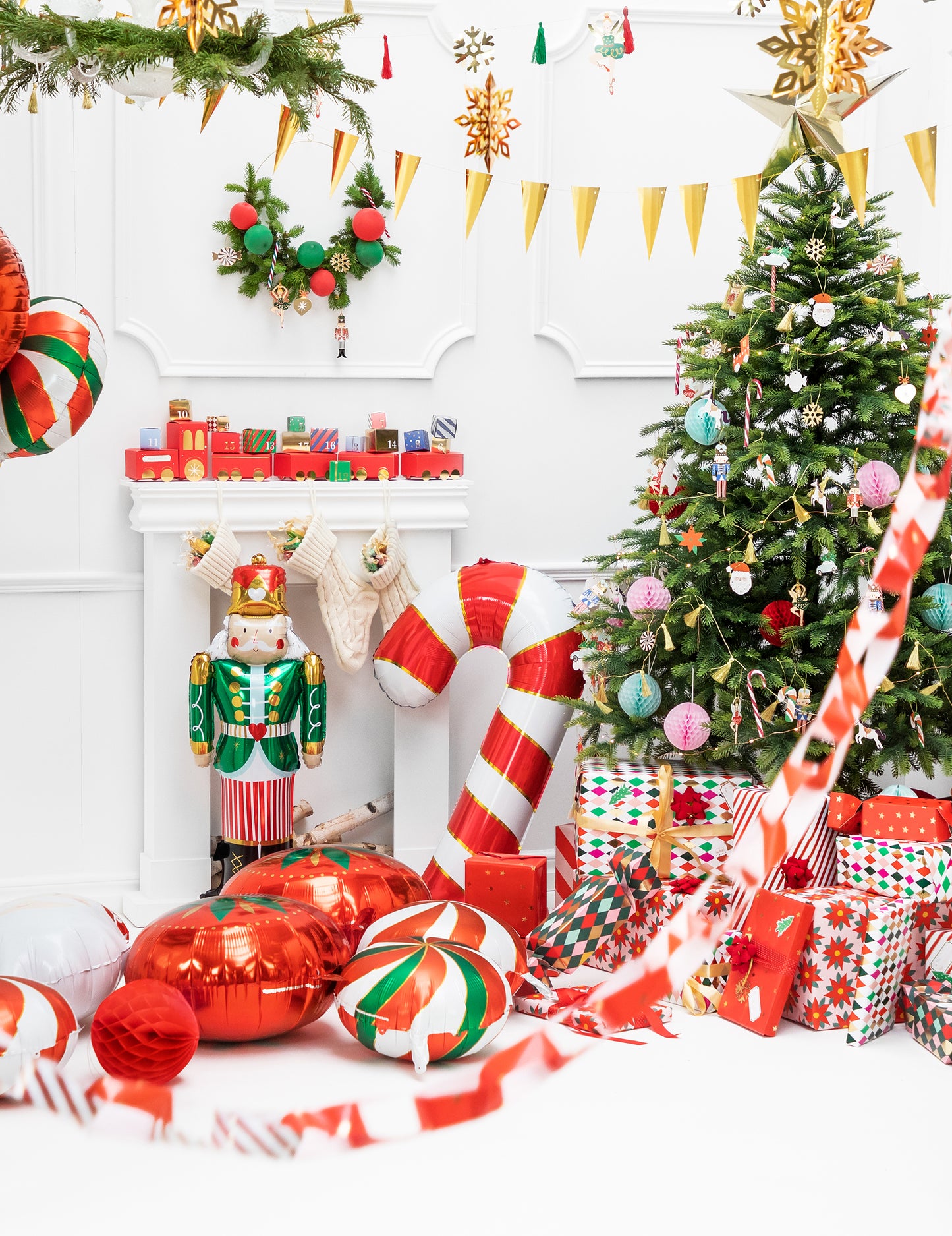 Óriás Diótörő alumínium karácsonyi léggömb 34 x 85 cm