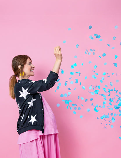 Óriás latex lufi fiúnak vagy lánynak kék konfettivel, 1m, babaváró bulira