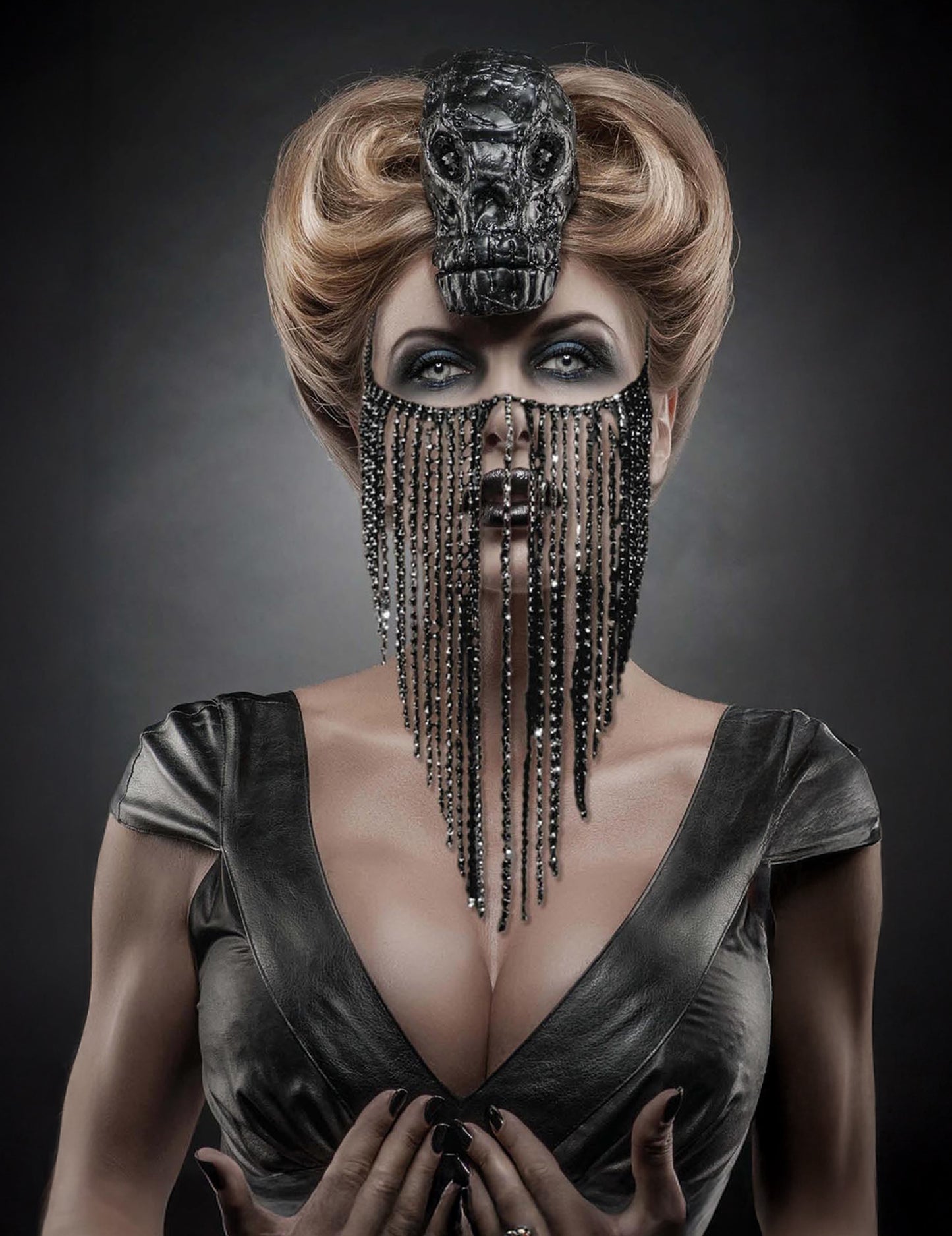 Bijoux de visage à franges pour adulte noir avec perles et crâne décoratif