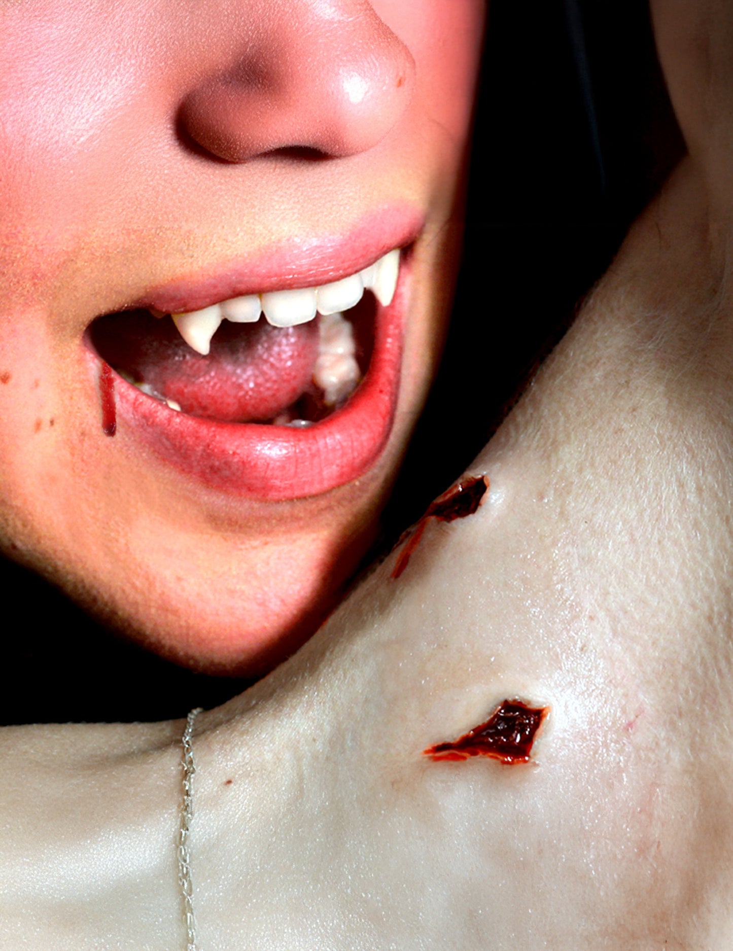 Blessures double morsure vampire transfert à l'eau Premium