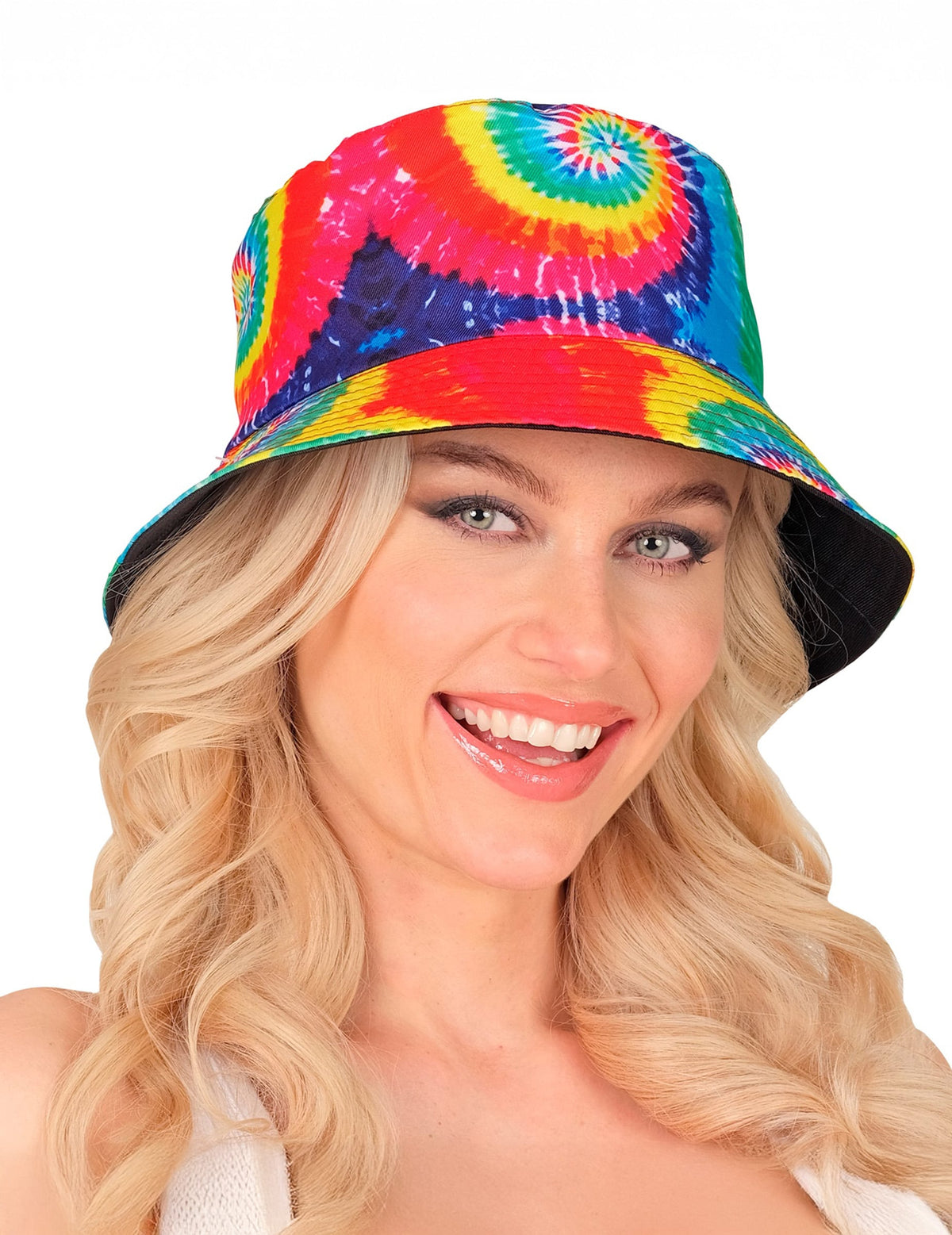 Gros plan sur le motif du bob tie and dye
