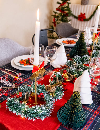 Designer gyertyatartó aranyszínű fém talpon, 23 x 9,5 cm cm asztalhoz