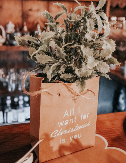 Zöld magyallevél csokor 35 cm karácsonyra