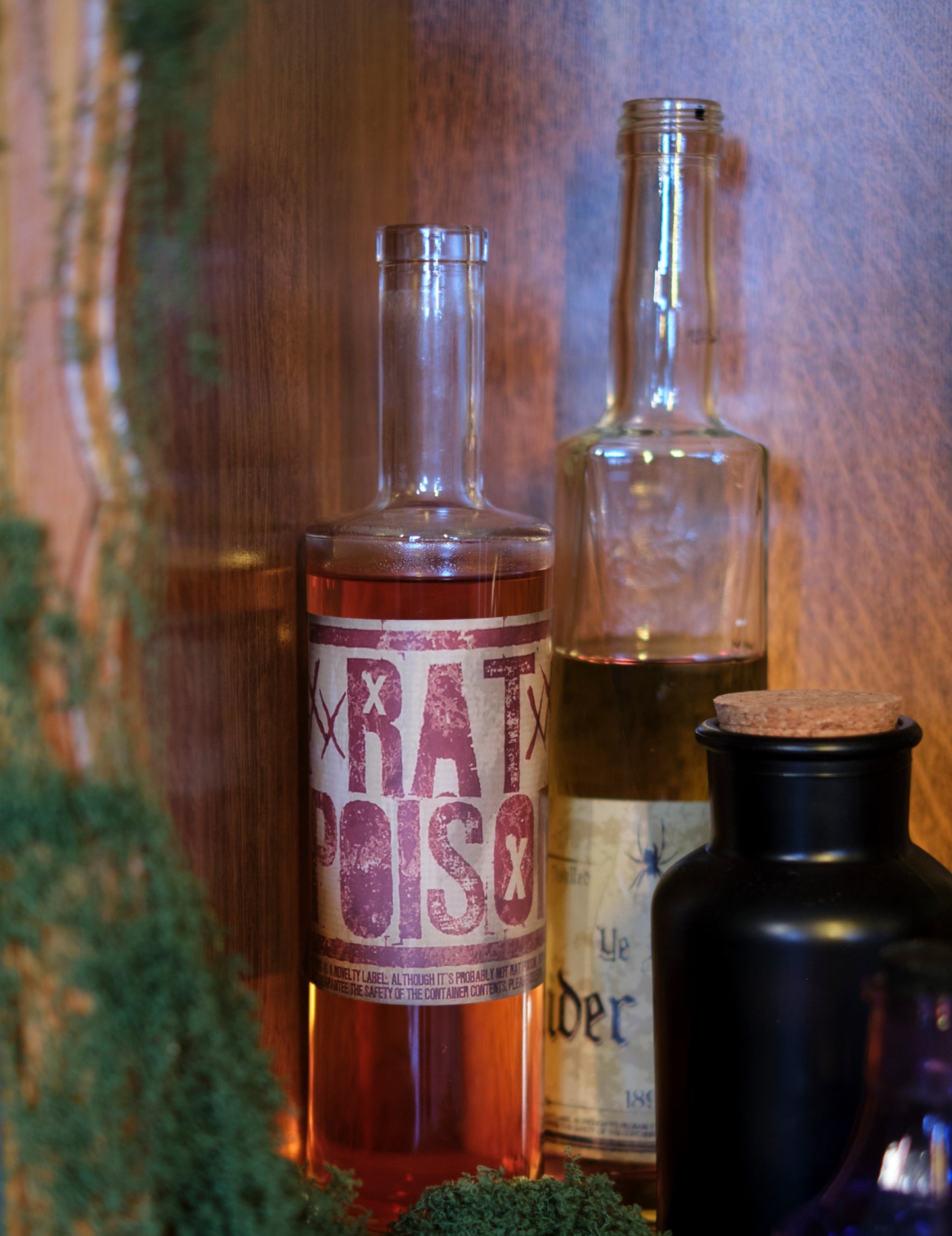 Mat Black Acary palack parafa sapkával 17 cm 500 ml