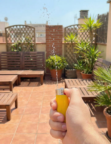 Vízsugár öngyújtó - tréfás és vicces party kellék 