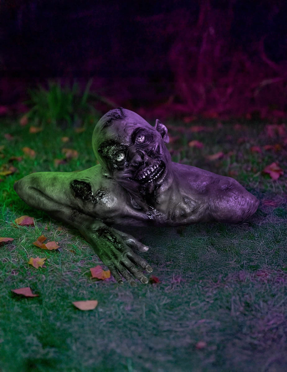 élethű szürke dekoratív zombi mellszobor Halloweenre
