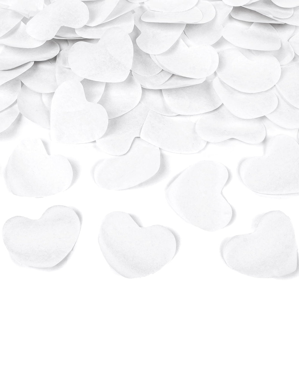 Gros plan sur les confettis du canon à confettis coeurs