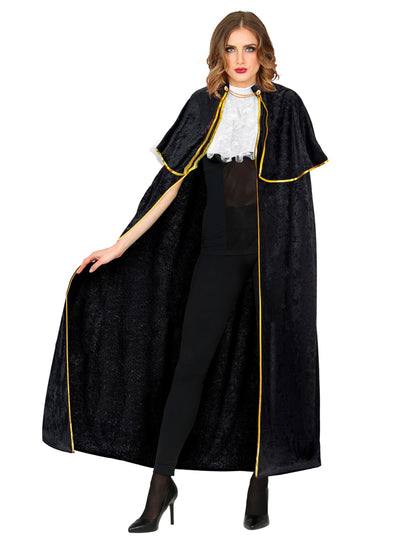 Vue de face de la cape de séducteur vénitien avec jabot