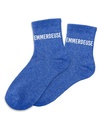 Csillogó zoknik, idegesítő nő